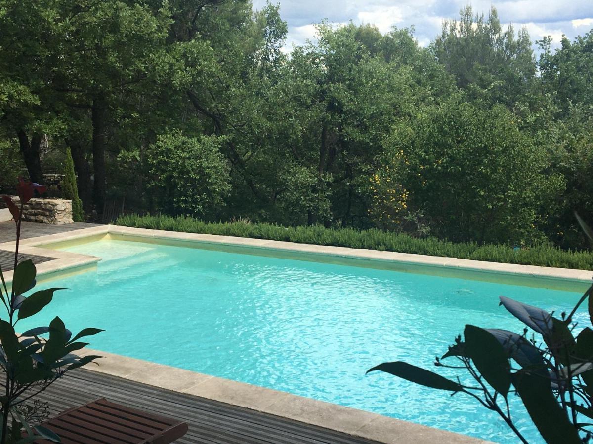 Villa De Carbonelle Pierrevert Bagian luar foto