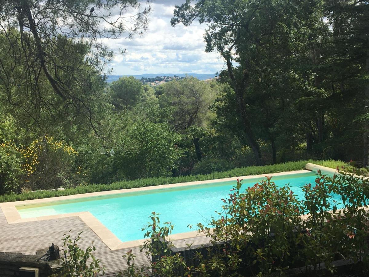 Villa De Carbonelle Pierrevert Bagian luar foto
