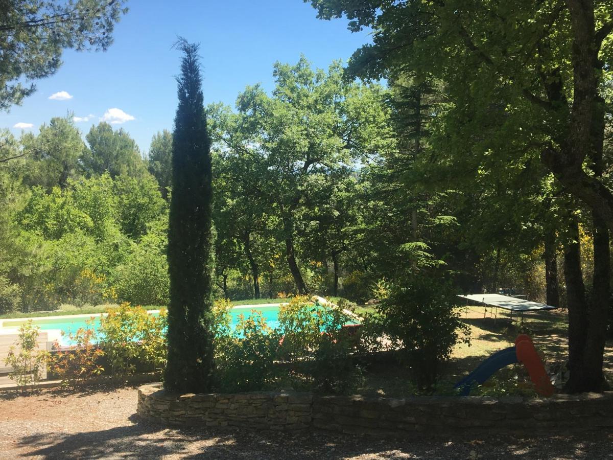 Villa De Carbonelle Pierrevert Bagian luar foto